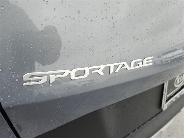 new 2025 Kia Sportage car, priced at $30,035