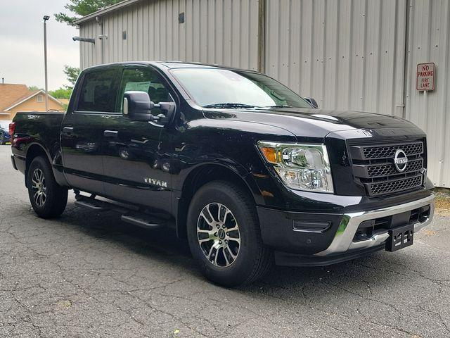 new 2024 Nissan Titan car, priced at $51,228