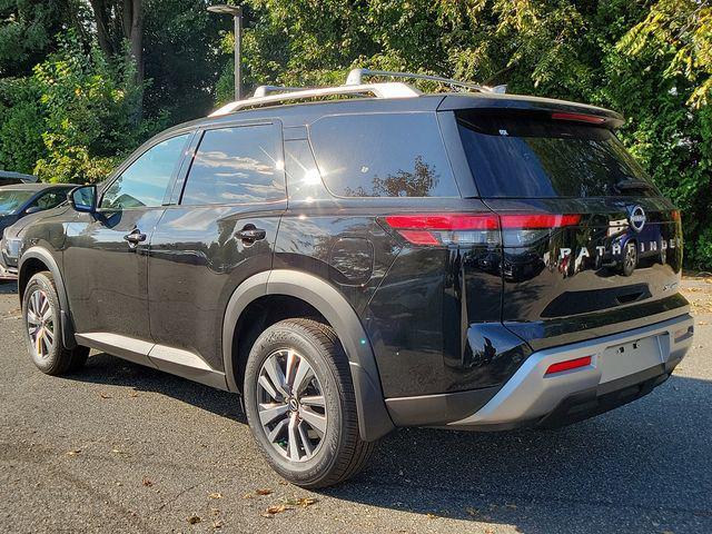 new 2024 Nissan Pathfinder car, priced at $45,900