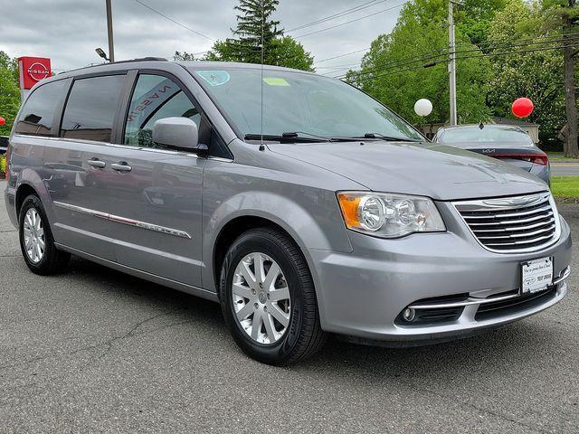 used 2016 Chrysler Town & Country car