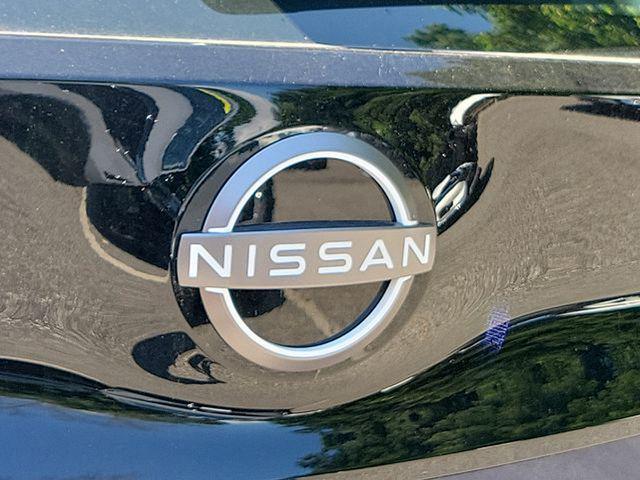 new 2025 Nissan Leaf car, priced at $35,560