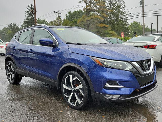 used 2022 Nissan Rogue Sport car, priced at $25,447