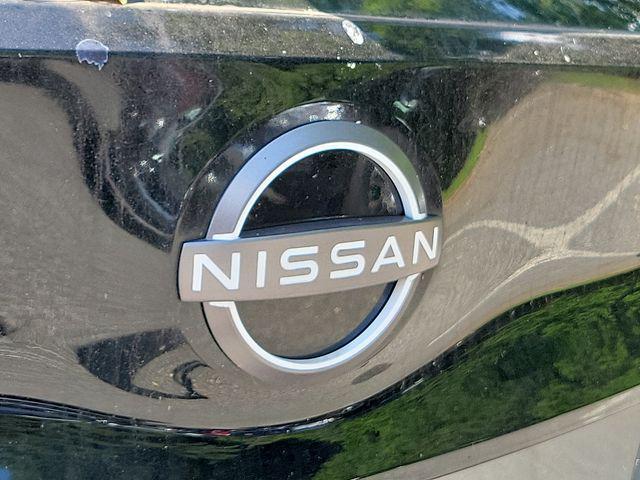 new 2025 Nissan Leaf car, priced at $35,560