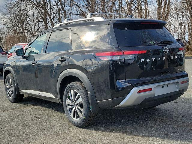 new 2024 Nissan Pathfinder car, priced at $47,085
