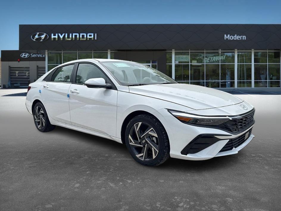 new 2025 Hyundai Elantra car, priced at $26,083