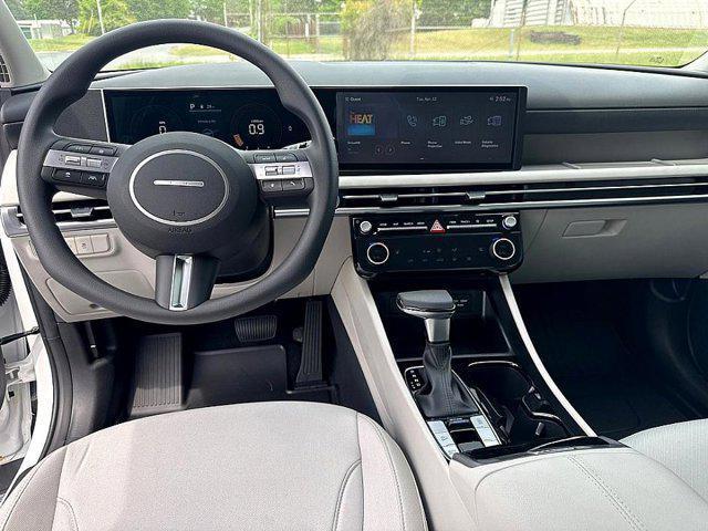 new 2025 Hyundai Tucson car, priced at $30,602