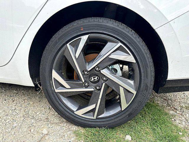 new 2025 Hyundai Elantra car, priced at $25,907