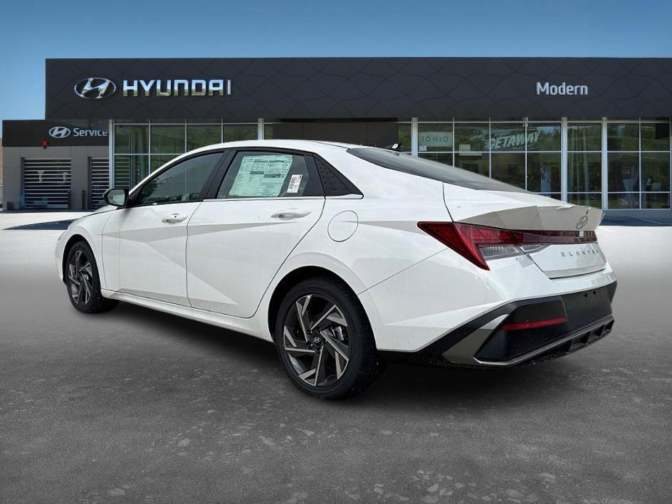 new 2025 Hyundai Elantra car, priced at $25,907