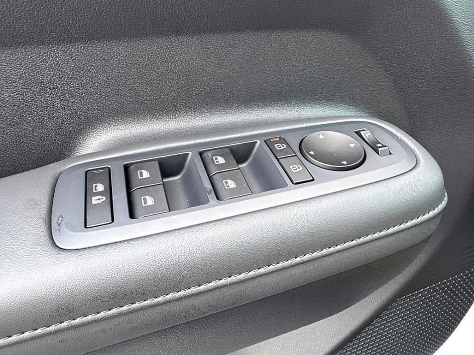 new 2025 Hyundai SANTA FE HEV car, priced at $35,150