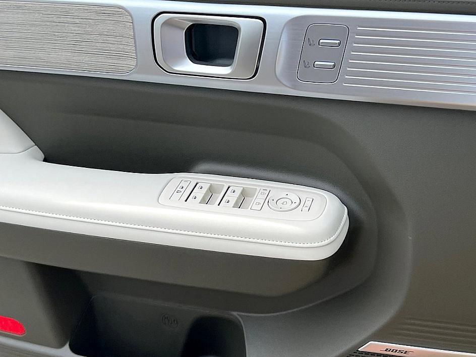 new 2025 Hyundai SANTA FE HEV car, priced at $49,018