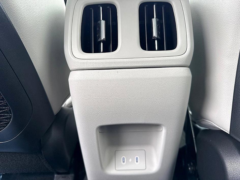 new 2025 Hyundai TUCSON Hybrid car, priced at $41,283