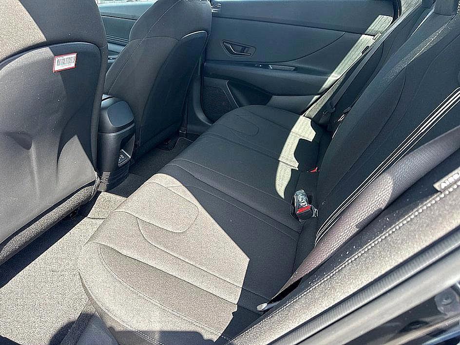 new 2025 Hyundai Elantra car, priced at $23,086