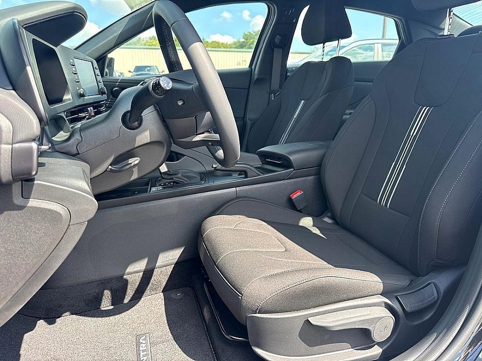 new 2025 Hyundai Elantra car, priced at $22,960