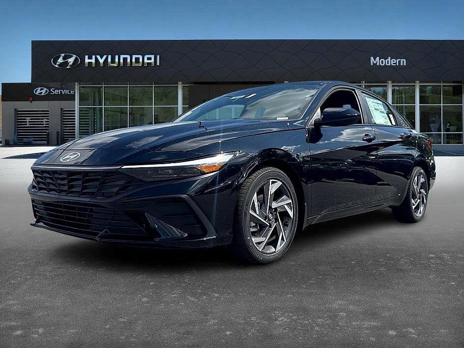 new 2025 Hyundai Elantra car, priced at $23,086
