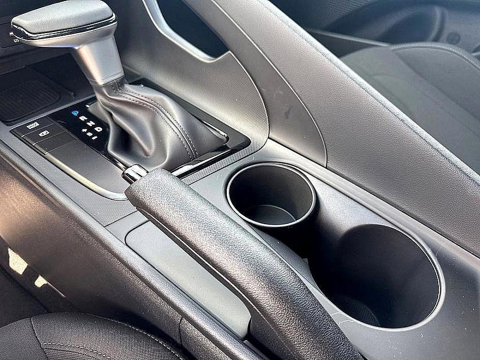 new 2025 Hyundai Elantra car, priced at $23,086