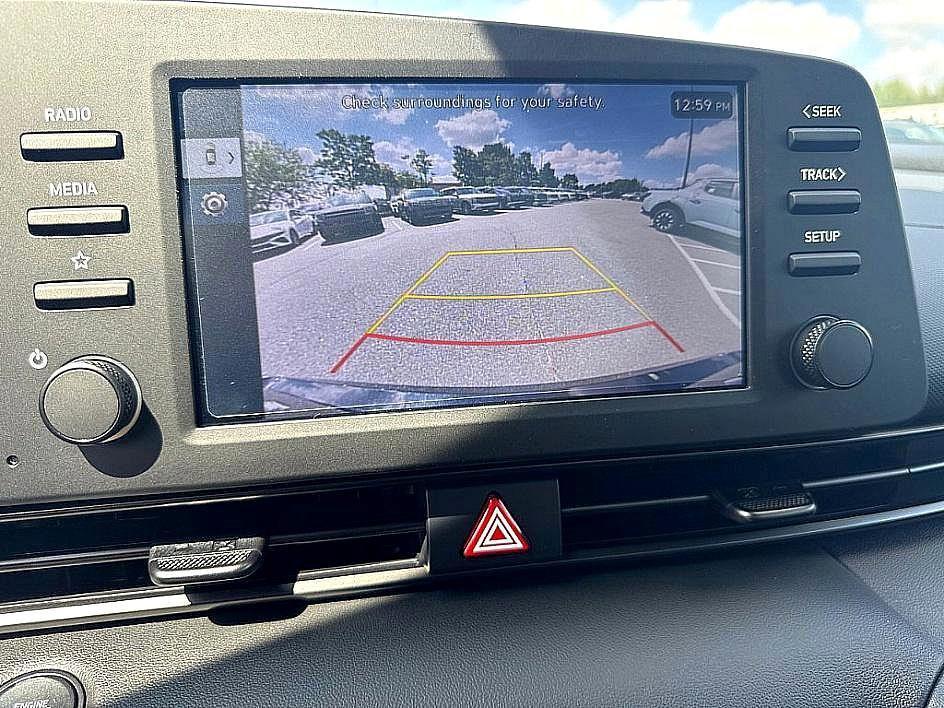 new 2025 Hyundai Elantra car, priced at $23,086