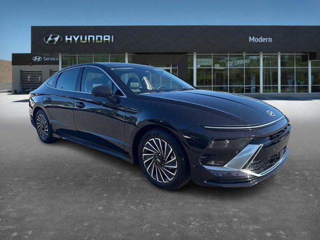 new 2025 Hyundai Sonata Hybrid car, priced at $35,412