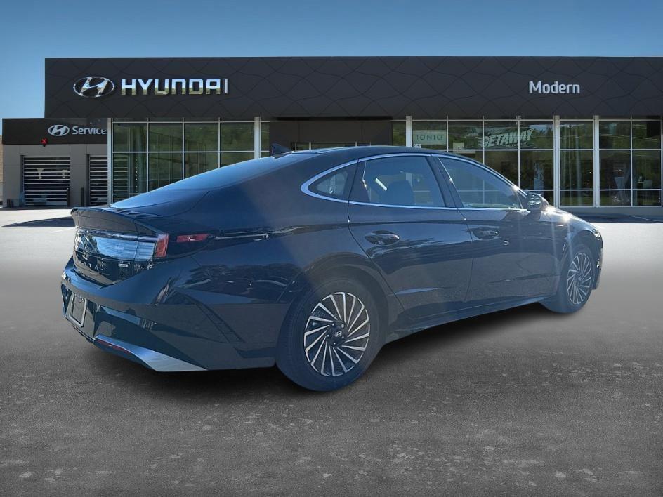 new 2025 Hyundai Sonata Hybrid car, priced at $35,412