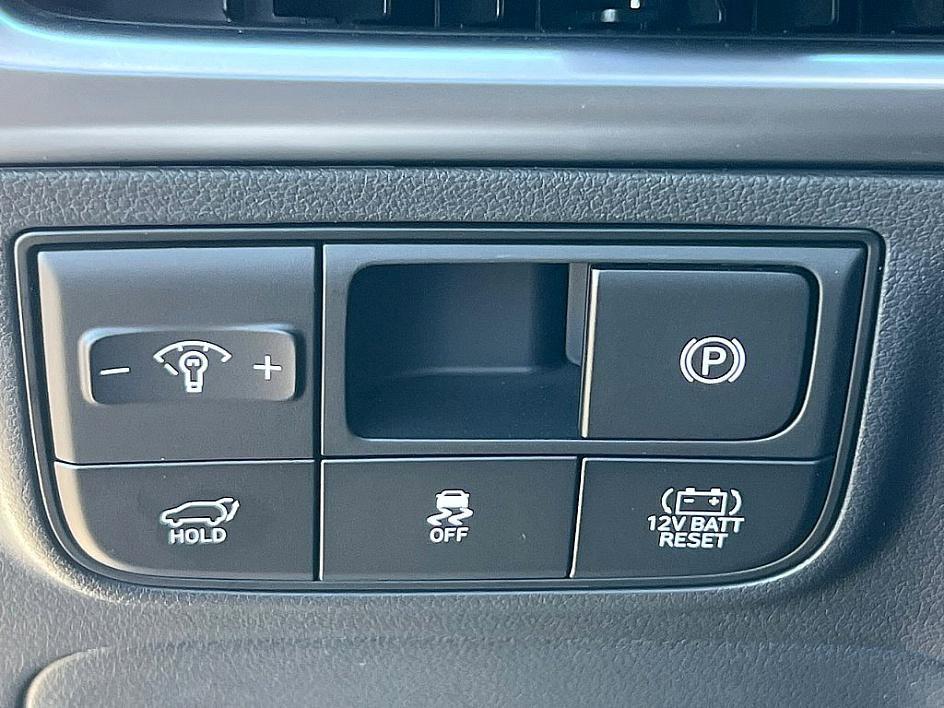 new 2026 Hyundai TUCSON Hybrid car, priced at $33,721