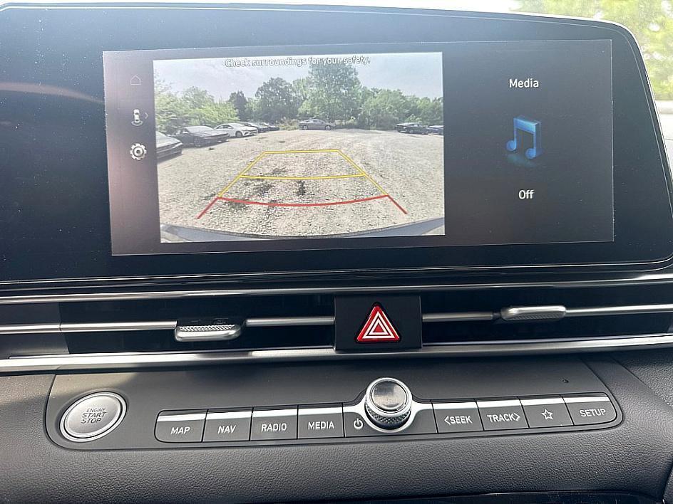 new 2025 Hyundai Elantra car, priced at $25,596