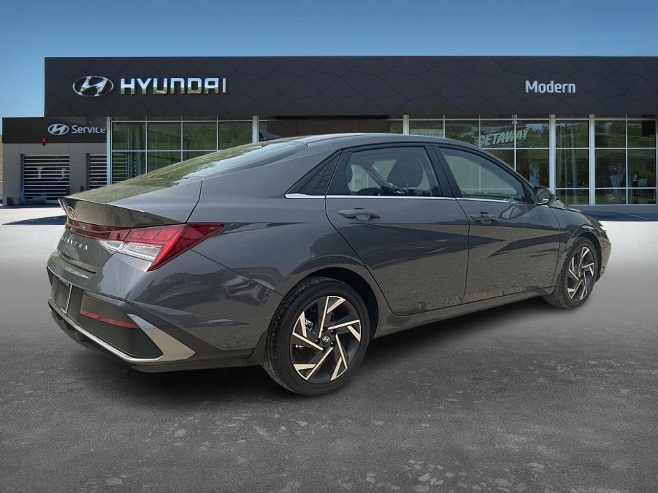new 2025 Hyundai Elantra car, priced at $25,596
