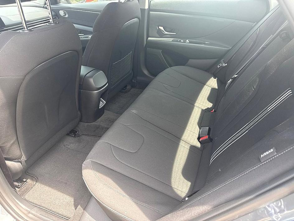 new 2025 Hyundai Elantra car, priced at $25,596