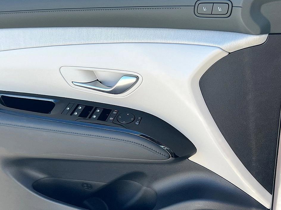 new 2025 Hyundai Tucson car, priced at $39,907