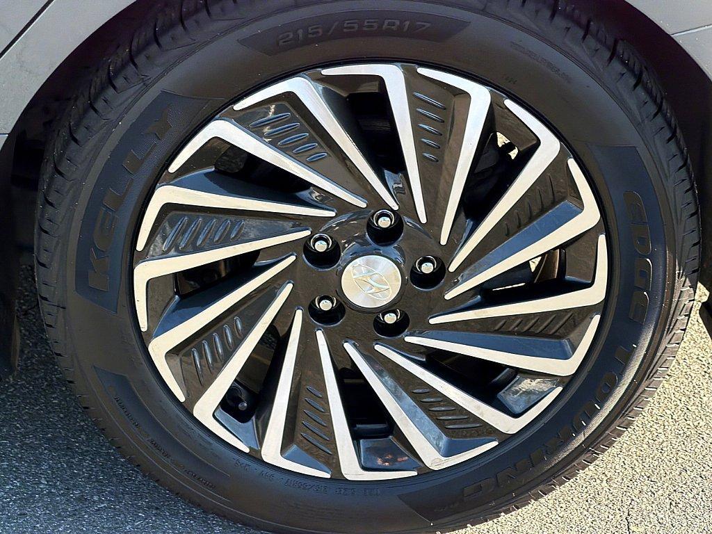 used 2021 Hyundai Sonata Hybrid car, priced at $17,449