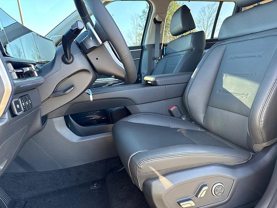 new 2025 Hyundai SANTA FE HEV car, priced at $43,594