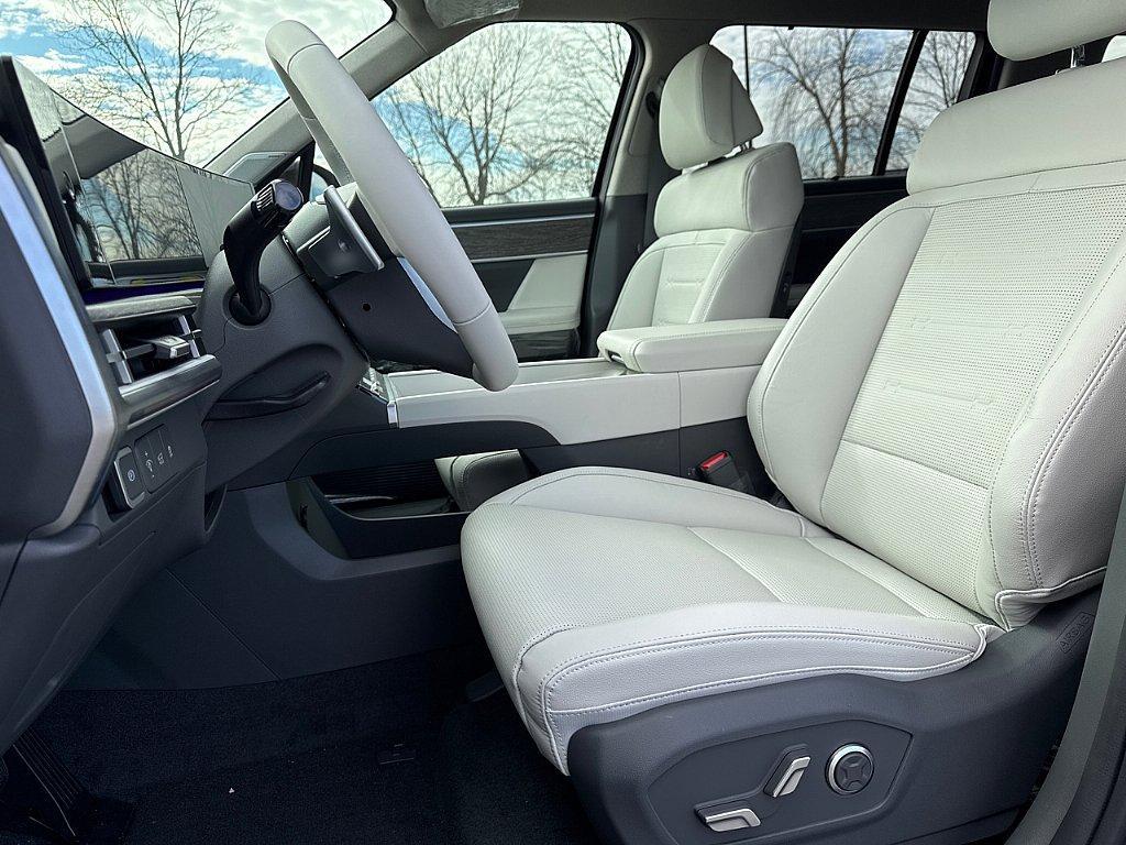 new 2025 Hyundai Santa Fe car, priced at $45,720