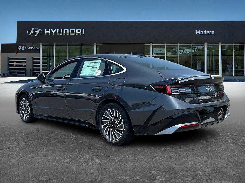 new 2025 Hyundai Sonata car, priced at $27,092