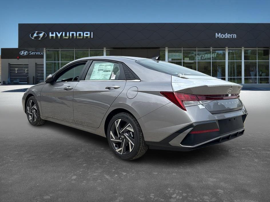 new 2025 Hyundai Elantra car, priced at $25,647