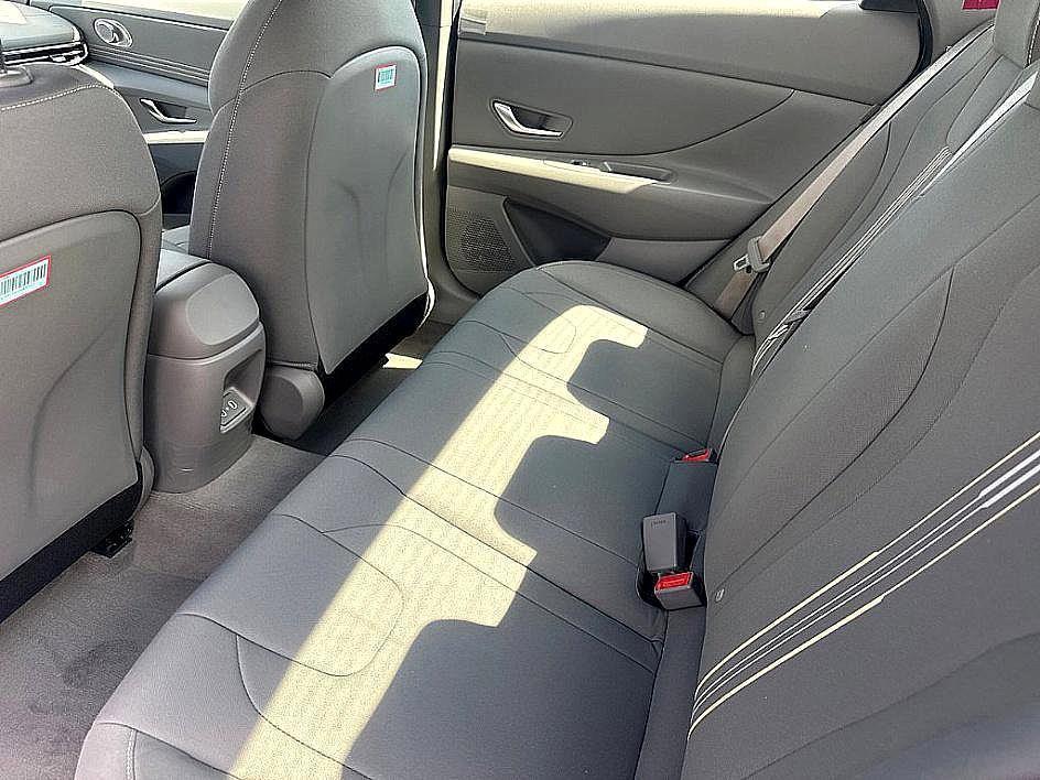new 2025 Hyundai Elantra car, priced at $23,112