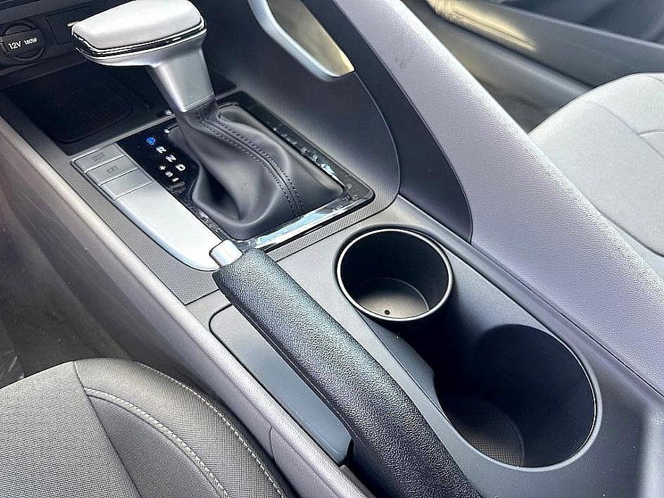 new 2025 Hyundai Elantra car, priced at $23,112