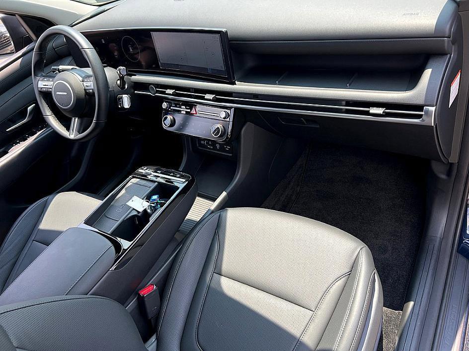 used 2025 Hyundai TUCSON Hybrid car, priced at $32,788