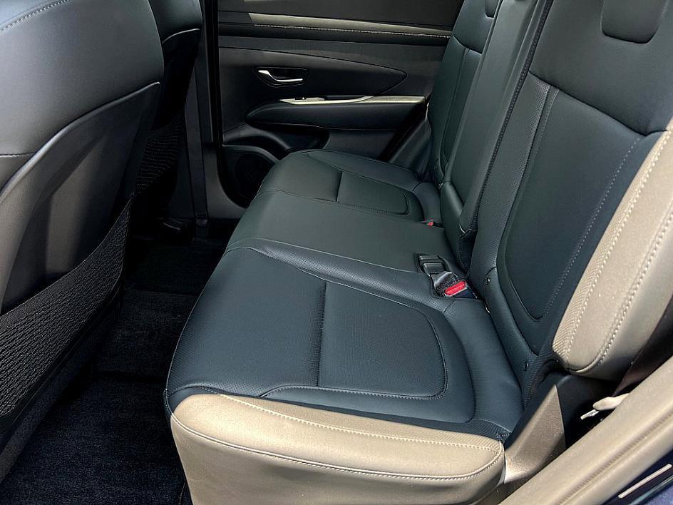 used 2025 Hyundai TUCSON Hybrid car, priced at $32,788