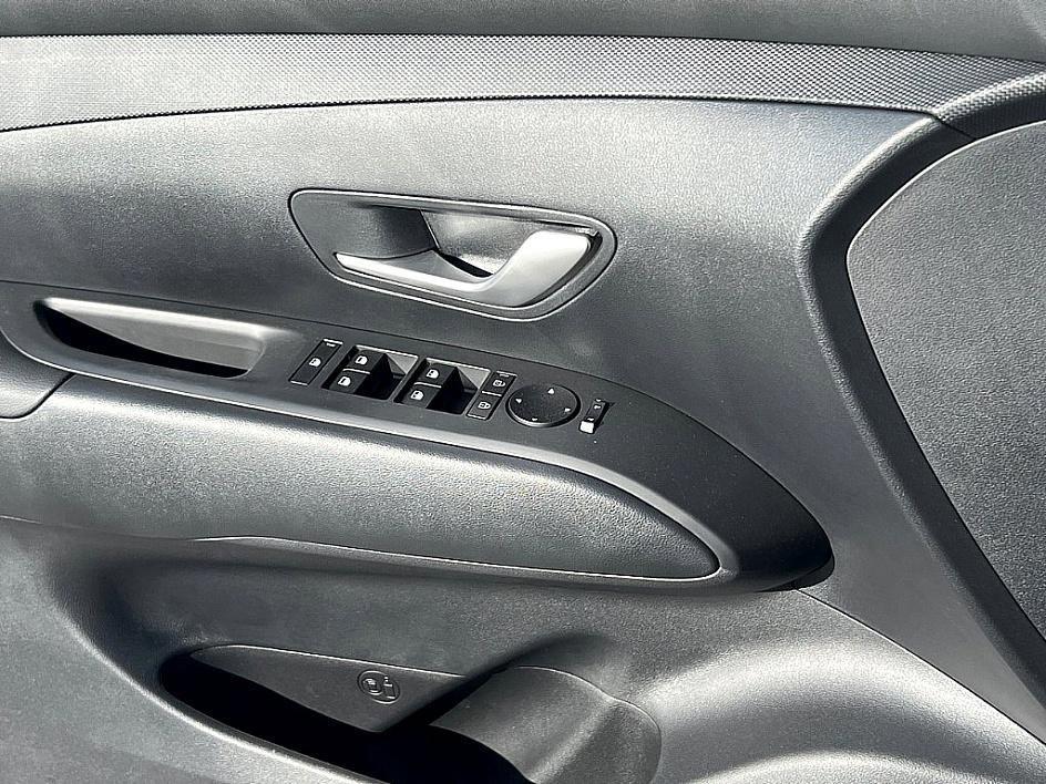 new 2026 Hyundai TUCSON Hybrid car, priced at $32,841