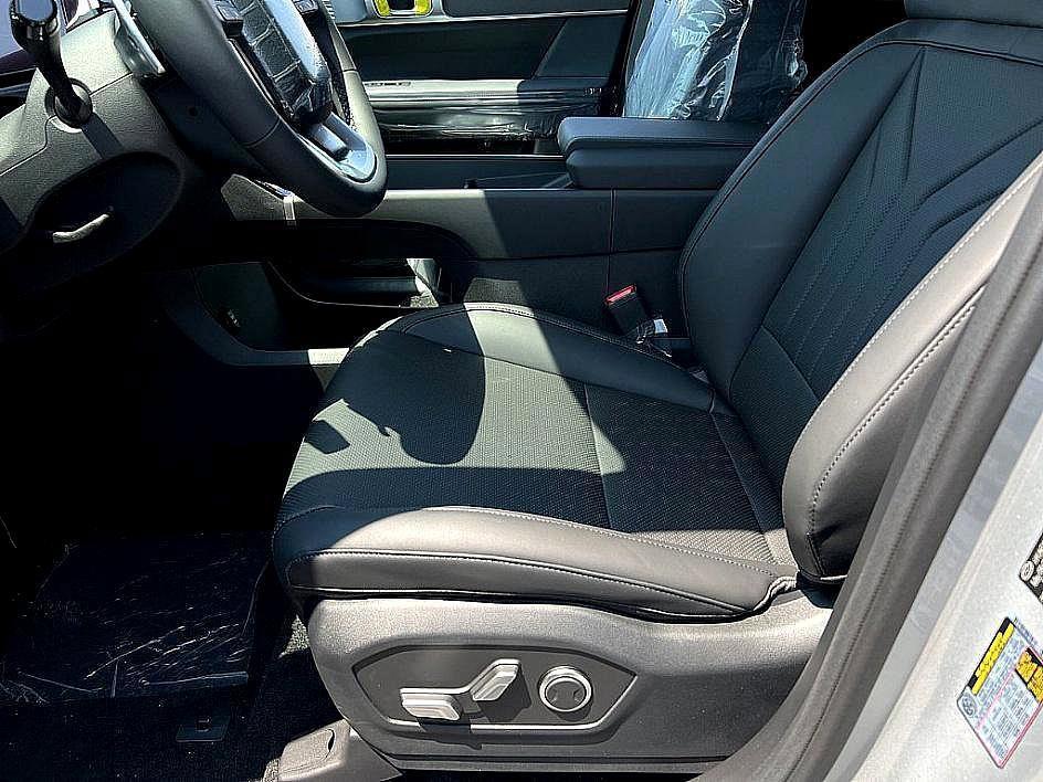 new 2025 Hyundai SANTA FE HEV car, priced at $34,667