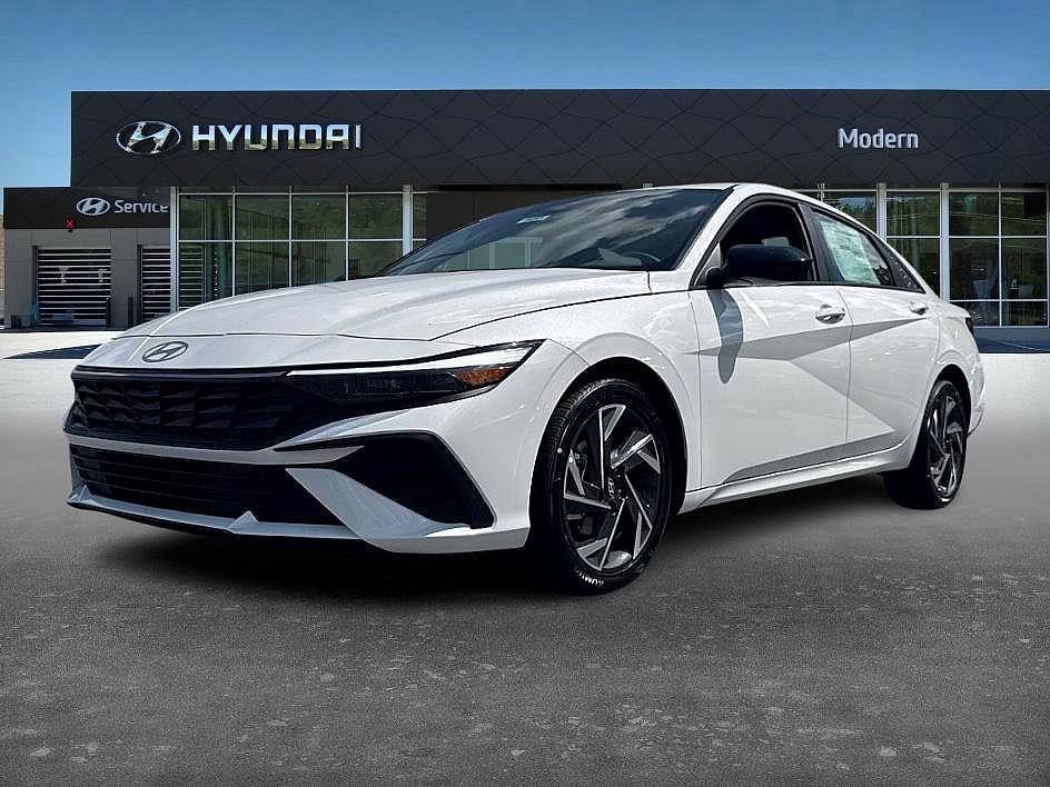 new 2025 Hyundai Elantra car, priced at $23,698