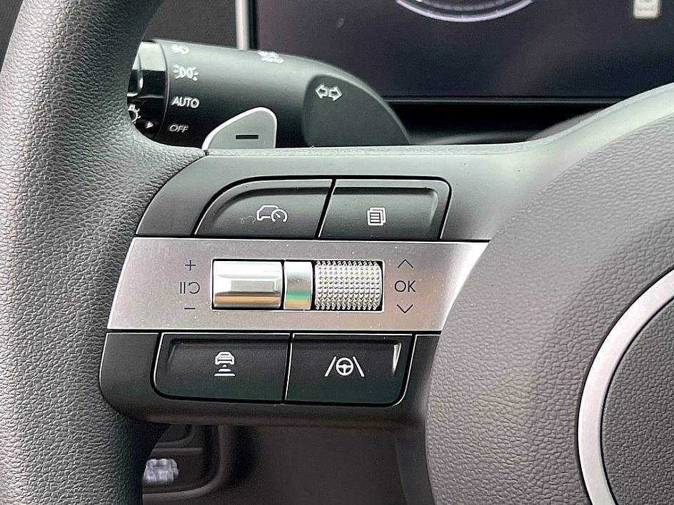 new 2026 Hyundai TUCSON Hybrid car, priced at $31,951