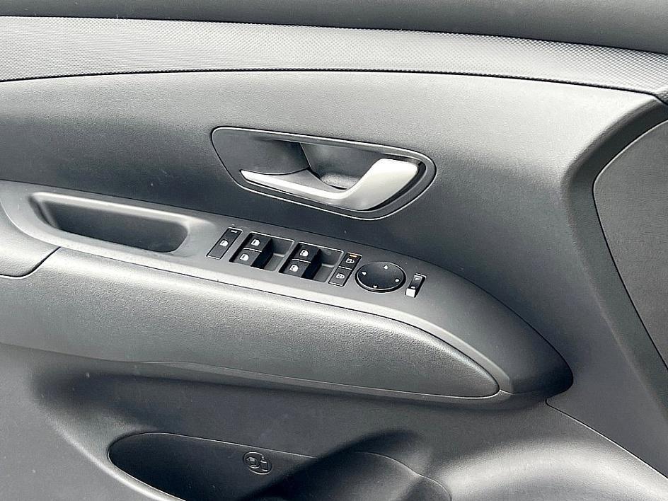 new 2026 Hyundai TUCSON Hybrid car, priced at $31,951