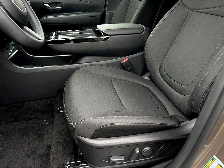 new 2026 Hyundai TUCSON Hybrid car, priced at $31,951