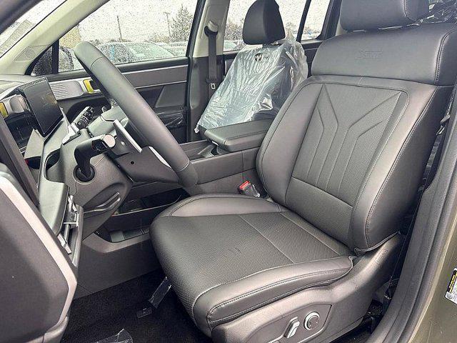 new 2025 Hyundai Santa Fe car, priced at $39,633