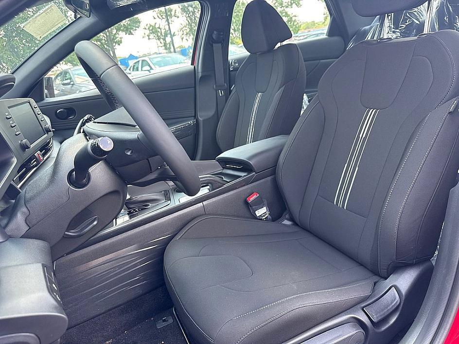 new 2025 Hyundai Elantra car, priced at $23,576