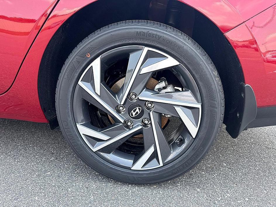 new 2025 Hyundai Elantra car, priced at $23,576