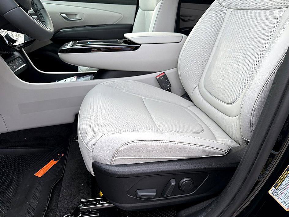 new 2026 Hyundai TUCSON Hybrid car, priced at $40,234