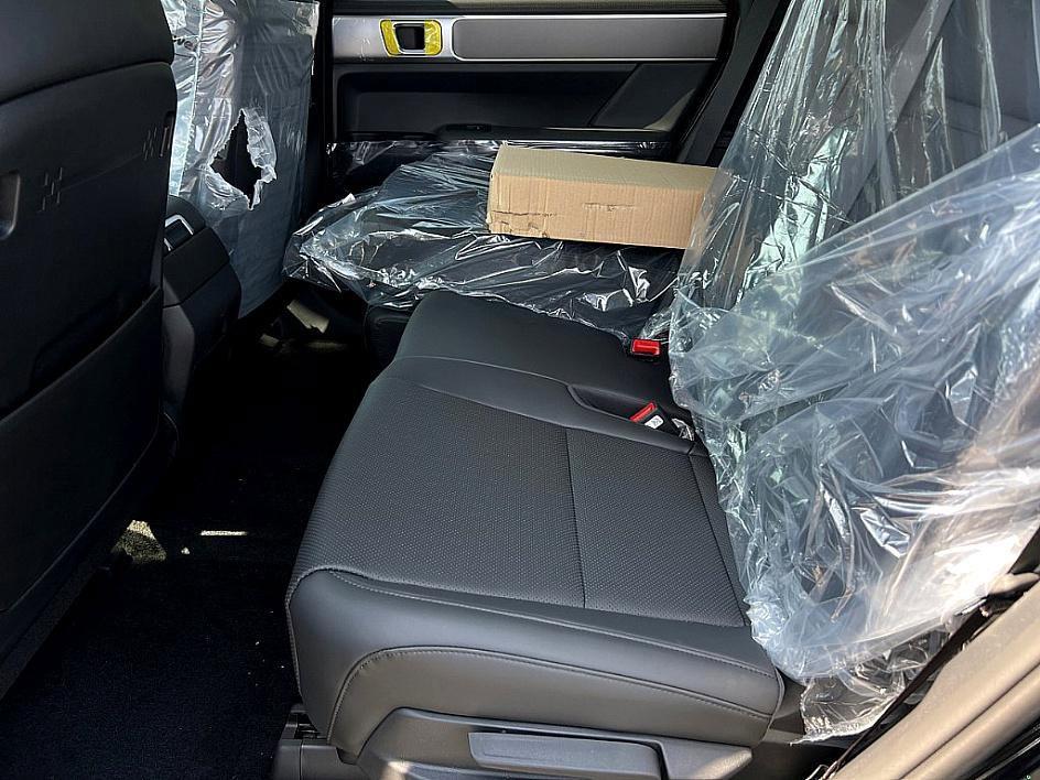 new 2025 Hyundai SANTA FE HEV car, priced at $34,607