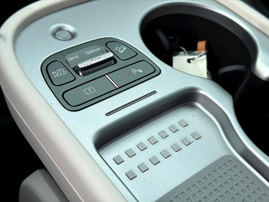 new 2026 Hyundai IONIQ 9 car, priced at $70,753