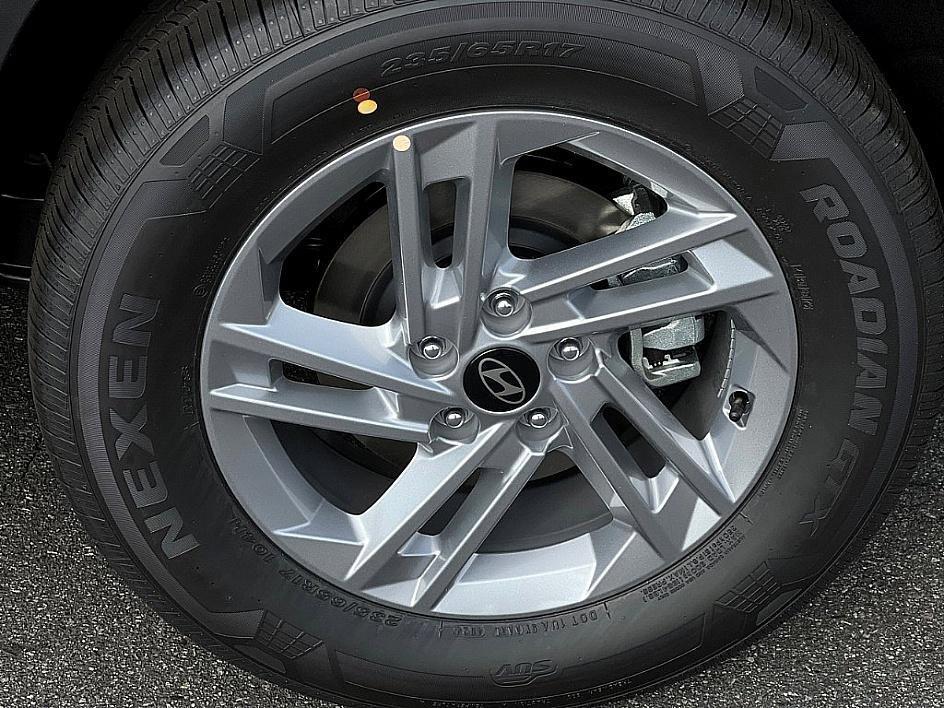 new 2025 Hyundai Tucson car, priced at $28,224