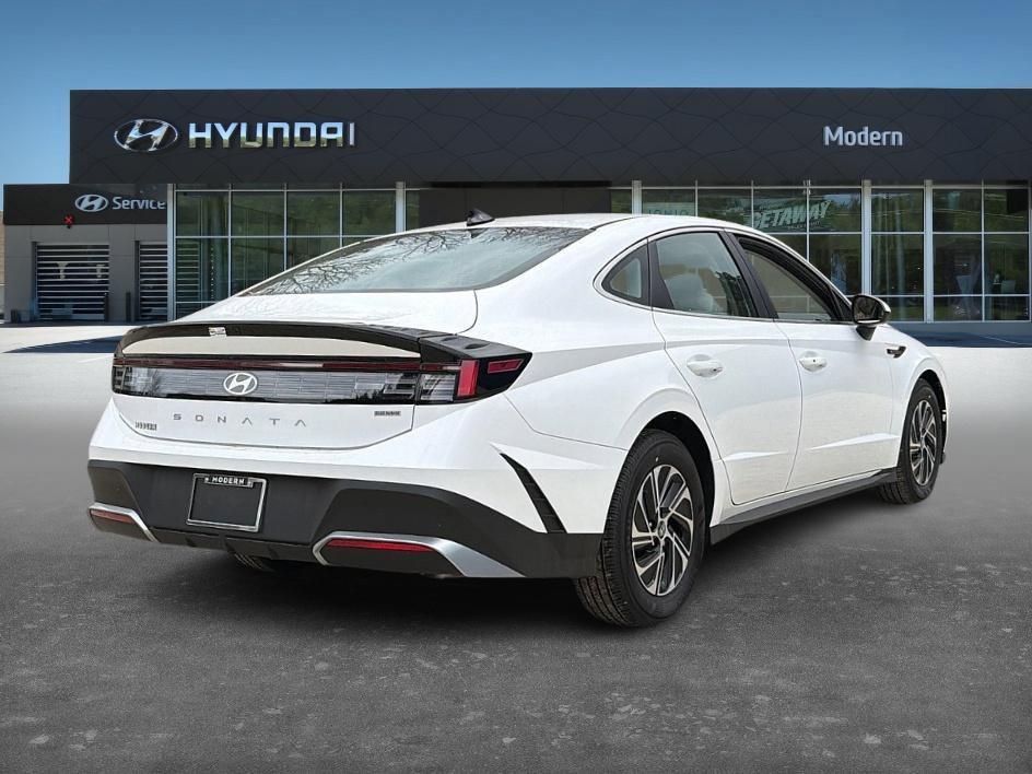 new 2026 Hyundai Sonata Hybrid car, priced at $30,440